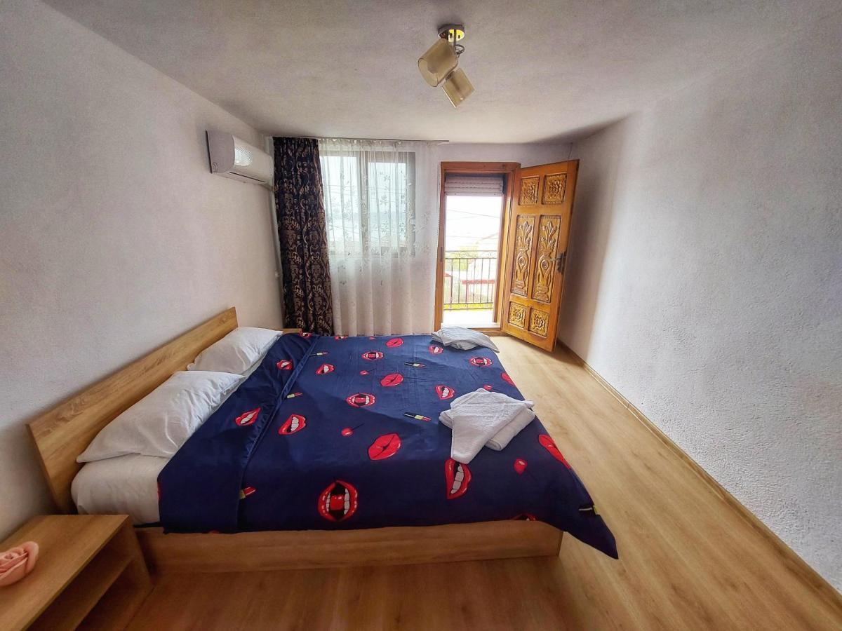 Casa De Vacanta Danube Moldova Noua ภายนอก รูปภาพ